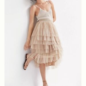 NWT Anthropologie Flounced Tulle Midi Skirt Size L